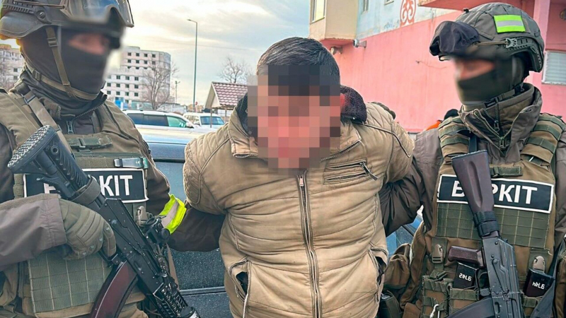 Двоих казахстанцев осудили за пропаганду терроризма - КНБ